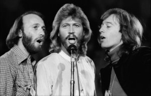 הסרט הדוקומנטרי Bee Gees documentary ‘How Can You Mend A Broken Heart’