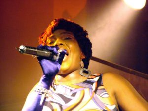 macy-gray11-b.jpg