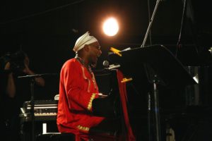 omar-sosa210-b.jpg