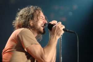 pearl-jam-eddie-vedder-b.jpg