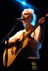 laura-marling8-b.jpg