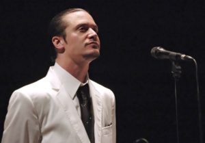 mike-patton-mondo-cane5-b.jpg