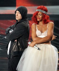 rihanna-eminem1-b.jpg