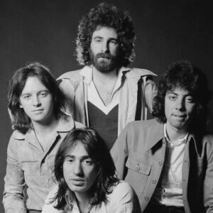 10cc חוגגת את יום השנה ה-50 של I’m Not In Love