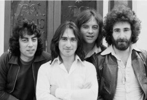 10cc חוגגת את יום השנה ה-50 של I’m Not In Love