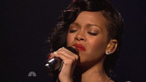 rihanna-new2013-b.jpg