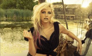 kesha2013-b.jpg