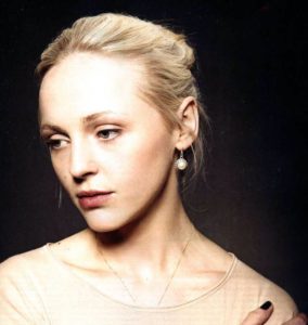 laura-marling2013-2-b.jpg