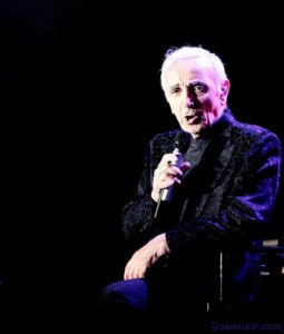 aznavour9023-b.jpg