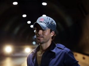 enrique-bailando-b.jpg