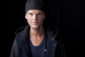 avicii1444-b.jpg