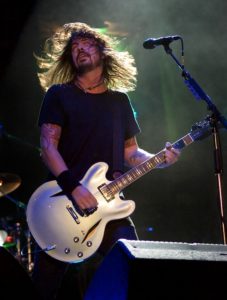 foo-fighters-new2-b.jpg