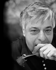 יוסי בנאי מרוב אהבה