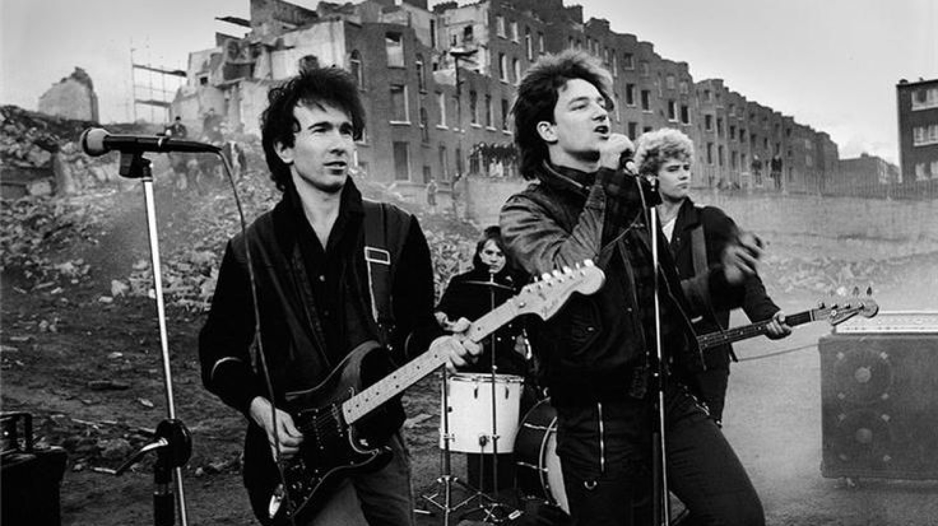 U2-1983 S Sunday Bloody