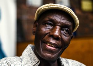 אוליבר מטוקדזי Oliver Tuku Mtukudzi