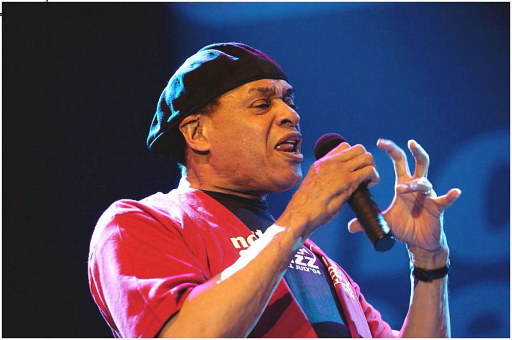 Al singing. Al Jarreau. Al Jarreau Cold Duck Saxophone. Al Jarreau "we got by". Al Jarreau Википедия.