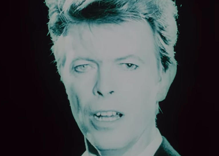 המיקס החדש David-Bowie Space Oddity