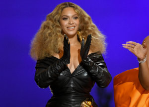 LOS ANGELES, CALIFORNIA - MARCH 14: BeyoncÈ accepts the Best Rap Performance award for 'Savage' onstage during the 63rd Annual GRAMMY Awards at Los Angeles Convention Center on March 14, 2021 in Los Angeles, California.   Kevin Winter/Getty Images for The Recording Academy/AFP (Photo by KEVIN WINTER / GETTY IMAGES NORTH AMERICA / Getty Images via AFP)
