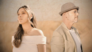 רמי קלינשטיין ותמר יהלומי איפשהו בעולם