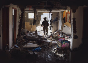 נדב יעיש בלי לומר מילה