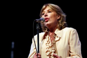 marianne-faithful21-b