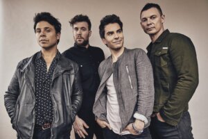 STEREOP-AWH-110717-1229-990x660