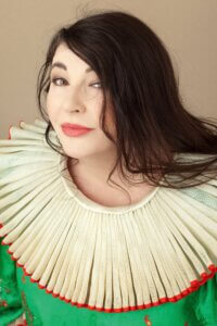 קייט בוש Running Up That Hill