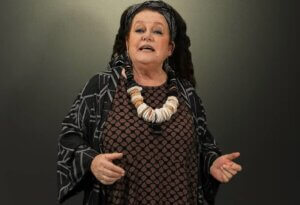 לאה שבת Keep Moving שרה גוספל באנגלית