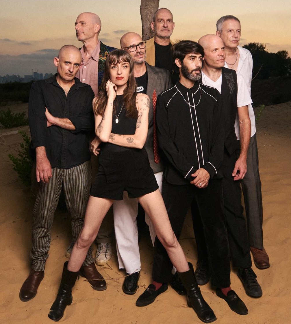 הפטריקים תשאירי לי מקום לחבק אותך