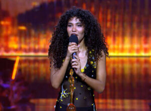 מה הופך את אוליביה דין למלכת הפופ החדשה של בריטניה?