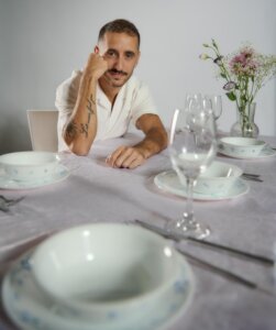 נוי אביטל ההצגה חייבת להימשך