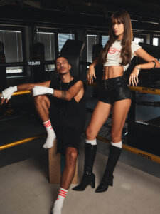 אבי אבורומי ואנה זק קרב אגודלים